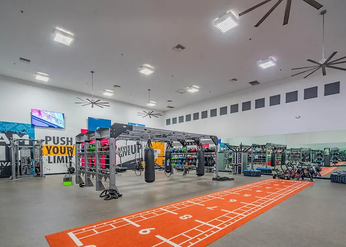 Steps To Stadium With Pool Gym Balcony Parking Wd *